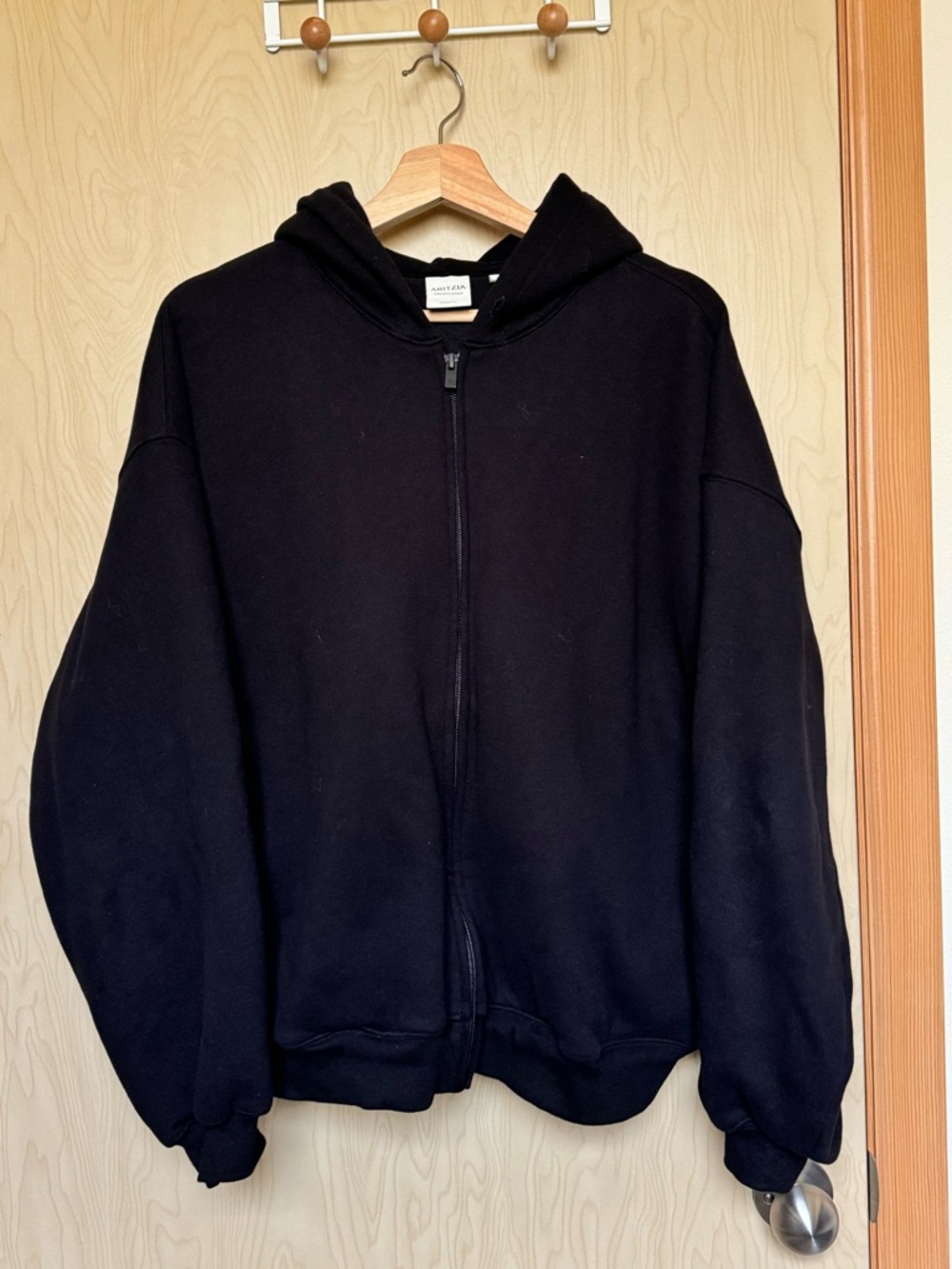 Aritzia Sweat Fleece Mega Fit Zip Up Hoodie